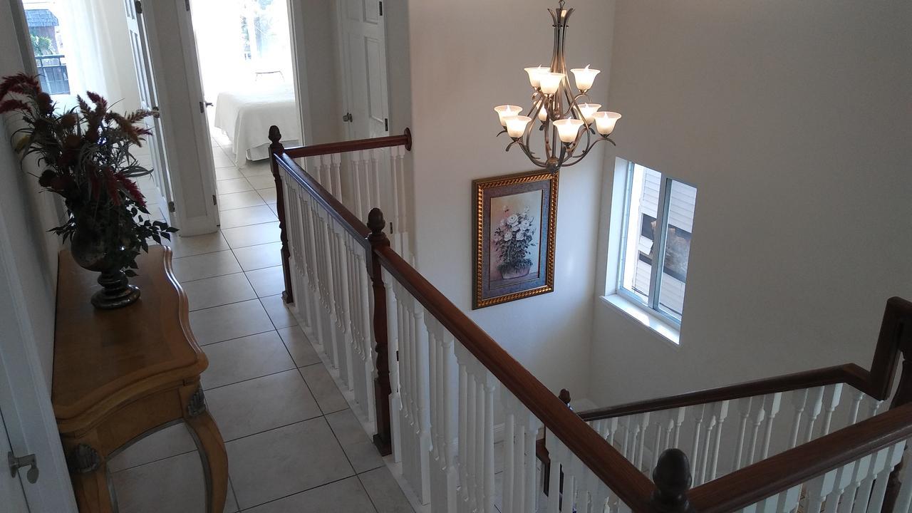 Mediterranean Three Story Beach Townhouse Сейнт Пийт Бийч Екстериор снимка