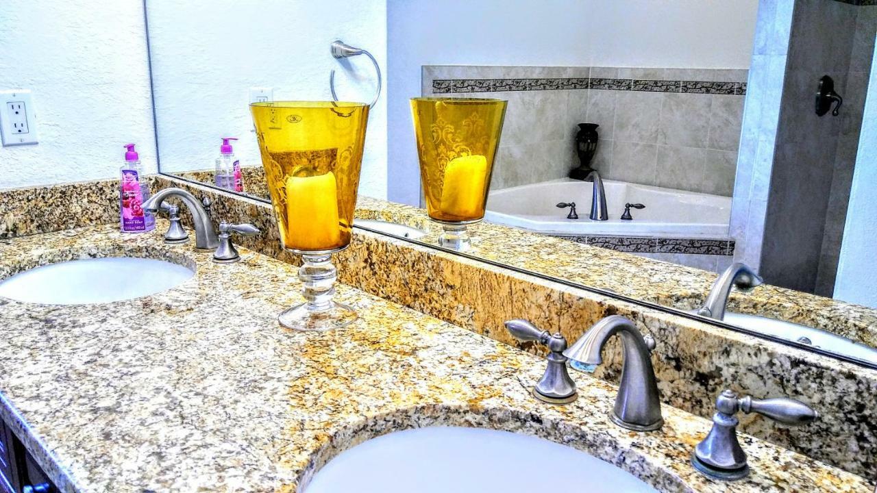 Mediterranean Three Story Beach Townhouse Сейнт Пийт Бийч Екстериор снимка